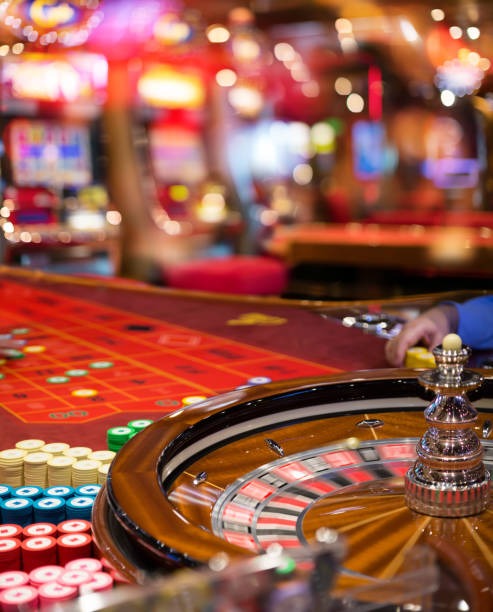 mpo1551 login mobile app interface showing live football betting and casino games